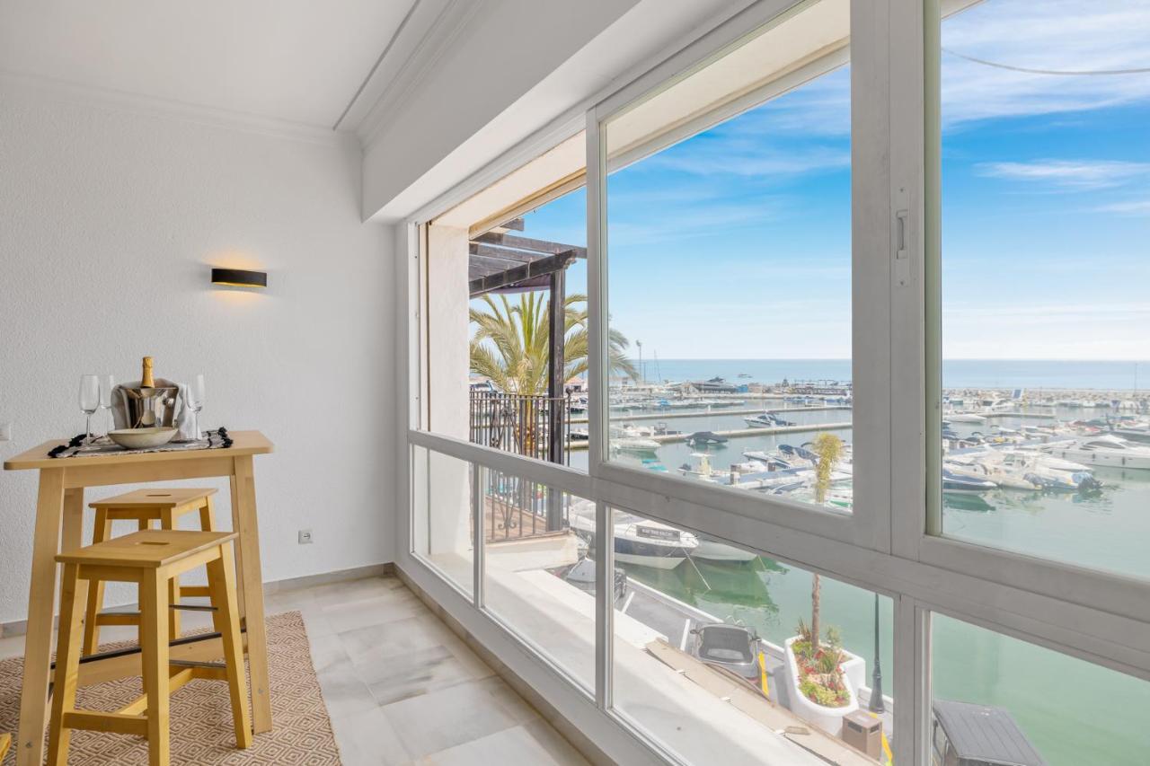 Ferienwohnung Luxurious Frontline Penthouse In Puerto Banus Marbella Exterior foto